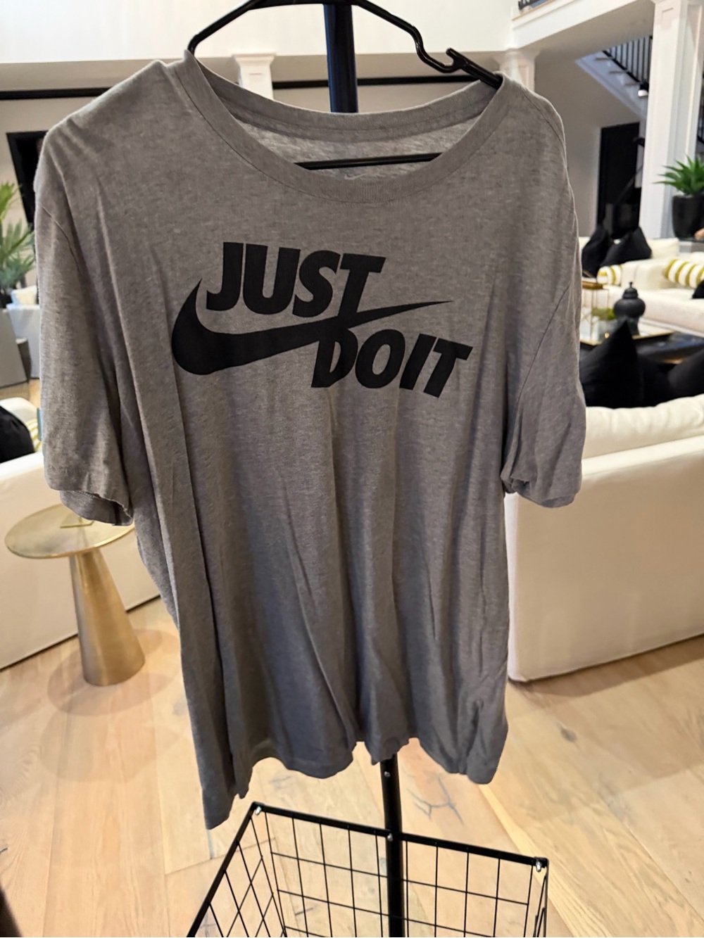 Nike Gray 'Just Do It' Graphic Short Sleeve Tee